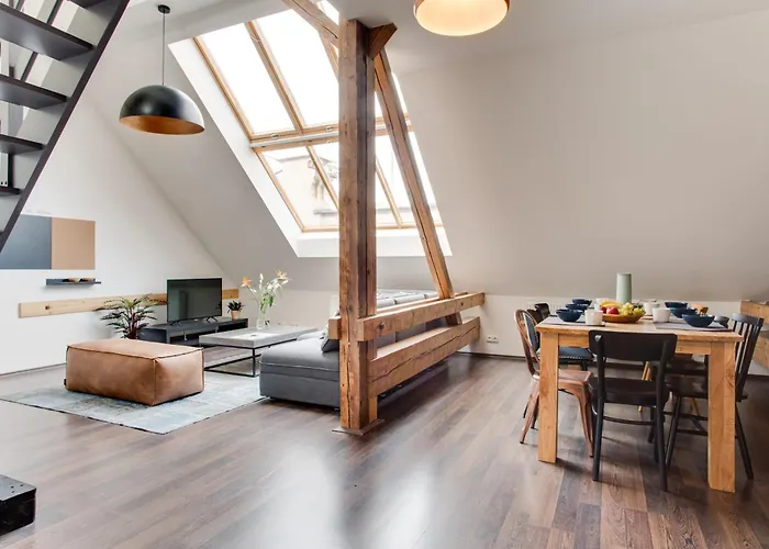Ultimate 1 Experience - Duplex, Roof Terrace, Castle View, Free Parking Over Weekends, Ac! Apartment Prague