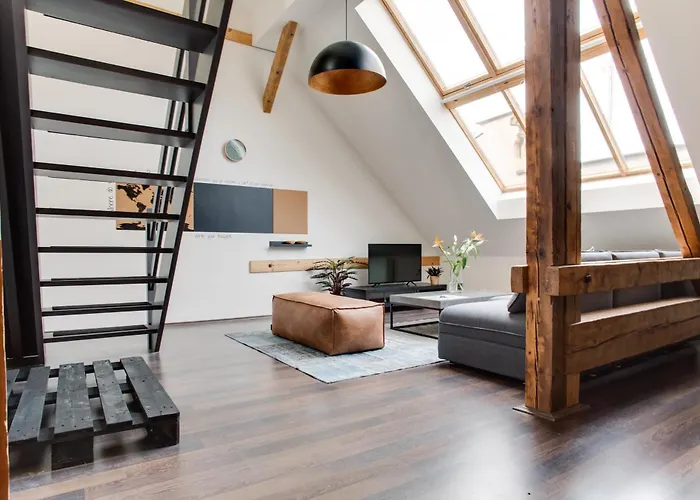 Ultimate 1 Experience - Duplex, Roof Terrace, Castle View, Free Parking Over Weekends, Ac!