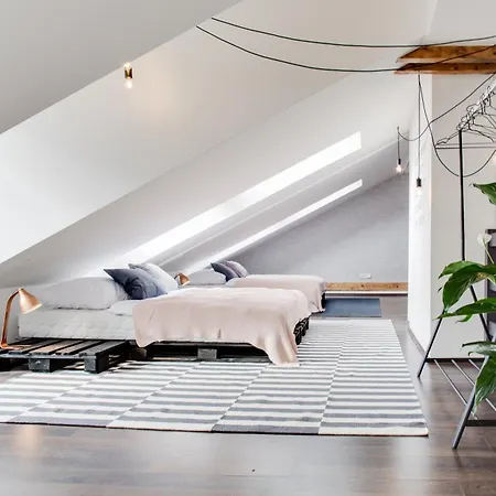 Ultimate 1 Experience - Duplex, Roof Terrace, Castle View, Free Parking Over Weekends, Ac! Πράγα